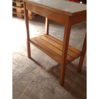 Vintage tafeltje of sidetable